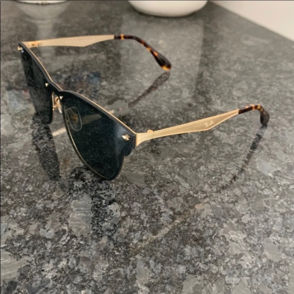 Ray Ban Clubmaster - Picture 2 of 5